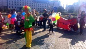 Vráťte deti domov! Paralelný protest nielen na Slovensku