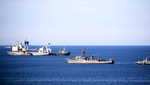 ONLINE. Ukrajina vojensky nezasiahne, Krym znárodní flotilu