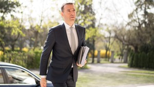 Minister zdravotníctva Drucker: Niekedy sa človek pýta, či mu to stojí za to