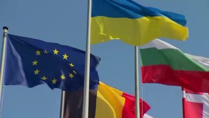 EÚ vyčlení ďalšie miliardy eur na nákup zbraní pre Ukrajinu