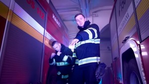 Pesnička, ktorá valcuje internet: Hit hasičov si budete spievať aj vy!