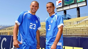 Miami angažovalo dvojicu emigrantov z Kuby