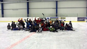 Problém s únikom látky na štadióne v Čani mal trvať niekoľko dní