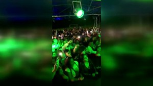 Akcia na futbalovom štadióne skončila trestným oznámením. Ľudia odmietli nosiť rúška