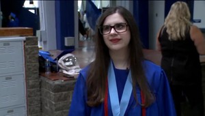 Sekunda na slnku ju môže stáť život. Na maturitu musí isť v špeciálnom obleku