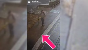 Seniorku pripravil o celoživotné úspory. Polícia pátra po tomto mužovi