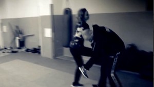 Formy obrany ako záchrana pri útoku. Použiť zbraň ale môžete len v týchto prípadoch