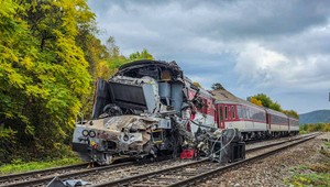 Odborník na železnice: Zrážka vlakov by mala byť budíčkom pre politikov