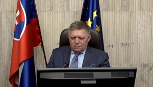 Vláda Roberta Fica oznámila zmeny: Zvýši sa daň z tabaku aj z alkoholu, ubudne dní pracovného pokoja