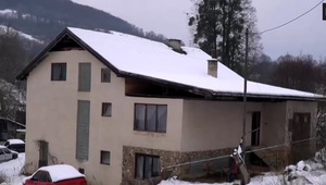 Muž zakopal svoju mamu v pivnici, ďalej za ňu vyberal dôchodok