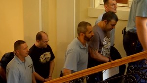 Začal súd s pašerákmi obvinenými zo smrti 71 migrantov