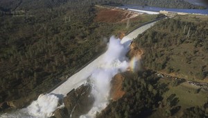 Kritická situácia na priehrade Oroville skončila, ľudia sa môžu vrátiť domov