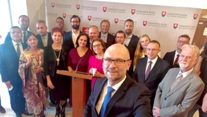 Kolíková a ďalší poslanci odchádzajú zo Za ľudí, dvere im otvorila SaS