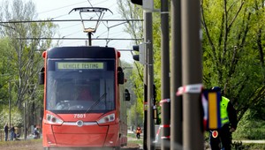 V Bratislave zrazila električka 90-ročného muža