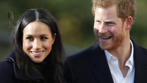 Prekročili všetky hranice! Susedia Harryho a Meghan dostali list a zúria!