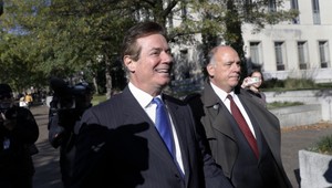 Exmanažérovi Trumpa hrozí za sprisahanie až 80 rokov, Biely dom sa bráni