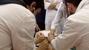 Viac medikov na školách: Lekárske fakulty budú môcť prijať o 150 študentov viac