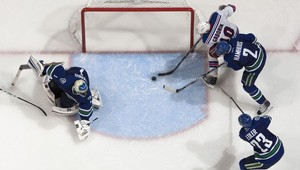 Góly Hossu aj Gáboríka, Halák inkasoval štvorku