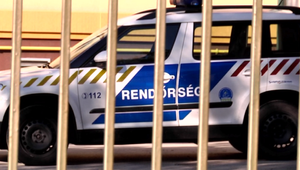 Pre bombovú hrozbu evakuovali viacero maďarských škôl. Premiér avizoval opatrenia