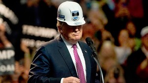 Trump chce postaviť múr na hranici s Mexikom čoskoro