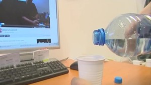 Záchranár: Tieto chyby pitného režimu spôsobujú kolapsy. Ľudia idú proti logike!