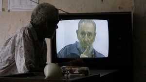 Fidel žije, ukázal sa v televízii. Bojí sa nukleárnej vojny