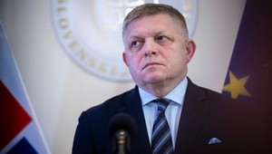 Fico si dal prerobiť terasu. Ministerstvo hovorí o ochrane, opozícia o luxuse