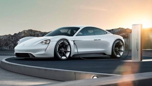 Nemecko chce urýchliť prechod na elektromobily: Zavedie nabíjačky na každej benzínke