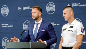 Príslušníci polície dostanú do konca roka príspevok na bývanie