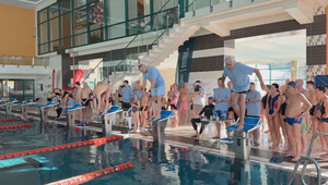 Po sviatkoch rovno do vody: Plavecká 24-hodinovka spojila všetky generácie