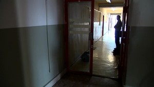 V Senici našli bezvládne telo muža, lekár nevylúčil cudzie zavinenie