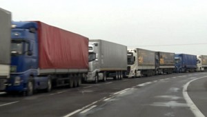 Hranica kolabuje, vodiči čakajú extrémne dlho. TOTO je dôvod