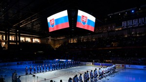 Piata prehra. Mladí hokejisti podľahli Švajčiarom aj na Hlinka Gretzky Cupe