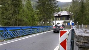 Most, ktorý spája Slovensko a Poľsko majú uzatvoriť. Hrozí, že dopravu tu už neobnovia