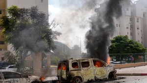 VIDEO: Pri brutálnom konflikte v Izraeli neustále stúpajú čísla obetí