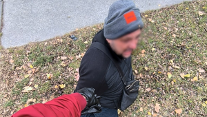 Seniorky podvádzal falošnými legendami. Podvodník ich strachom pripravil o úspory