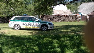 Starenka si chcela zakúriť v piecke. Jej telo našiel syn