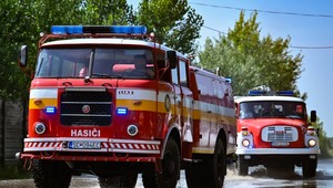 Pri požiari rodinného domu zasahovalo viac ako 20 hasičov