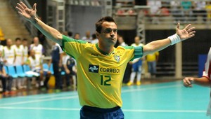 Bonus pre divákov! Nájazdy vo futsale! A v nich Falcaova ultra genialita!