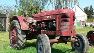 Prečo si Huna nesadol do Traktora?