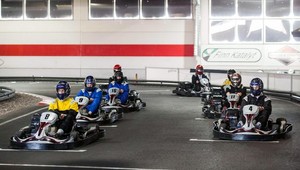 Slováci sa vybláznili na motokárach, Ďaloga išiel vlastnú súťaž