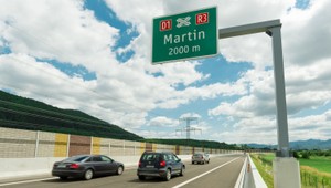 Defekt na diaľnici vám zadarmo opraví NDS, toto číslo si uložte