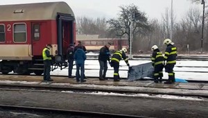 Muž sa rozhodol skoncovať so životom pred očami ľudí