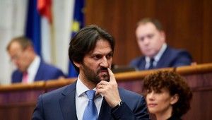 Kaliňák o Bašternákovi neinformoval. Poslancom poslal list, že to nie je vhodné