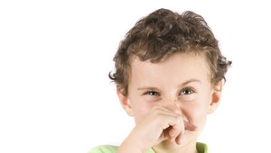 Nechajte deti, aby si vŕtali v nose: Je to zdravé!