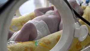 Zdravotná sestra dostala za vraždu siedmich novorodencov doživotie