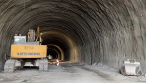 Pri razení tunela stavbári narazili na rádioaktivitu. Za socializmu tam vznikli uránové štôlne