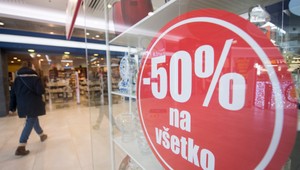 Pseudozľavy odrádzajú starších, generácia Z míňa najviac. Ako Slováci vnímajú Black Friday?