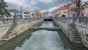 Netradičné čistenie rieky v Bytči odhalilo nečakané prekvapenia