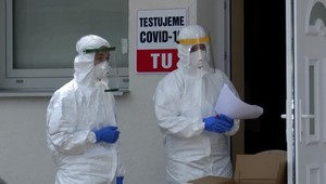 Rezort zdravotníctva zháňa ľudí na pomoc proti koronavírusu. V teréne sú už aj vojaci